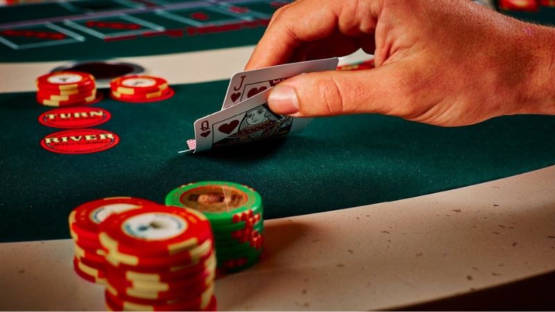 Không nên bluff quá nhiều lần